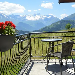 Le Petit Chalet-leard Couette-café
